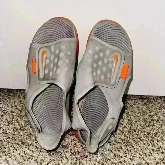 Kids Nike Sandals - Picture 2 of 2